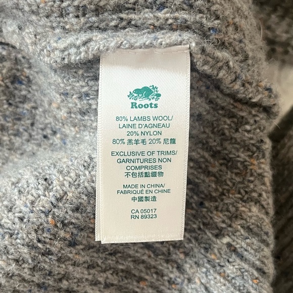 Roots Lambs Wool Cardigan Sweater - Picture 6 of 6